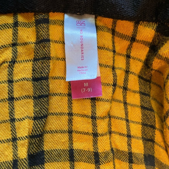 Flannel - Picture 4 of 4